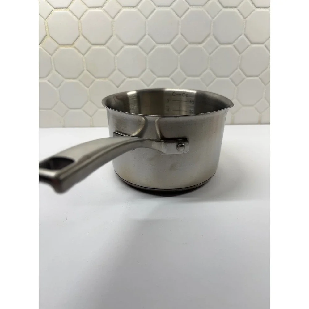 Calphalon Saucepan 1.5 QT Silver Stainless Steel 87015 Induction Base